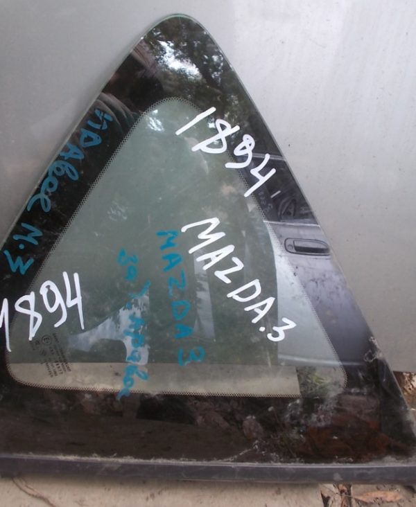 форточка кузова задняя правая MAZDA 3 1, BK ( МАЗДА / 3 / ТРИ / АКСЕЛЛА / АКСЕЛА / AXELA )