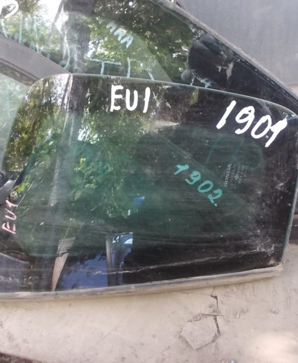 форточка кузова задняя HONDA CIVIC 7, EU1 ( ХОНДА / ЦИВИК / СИВИК )