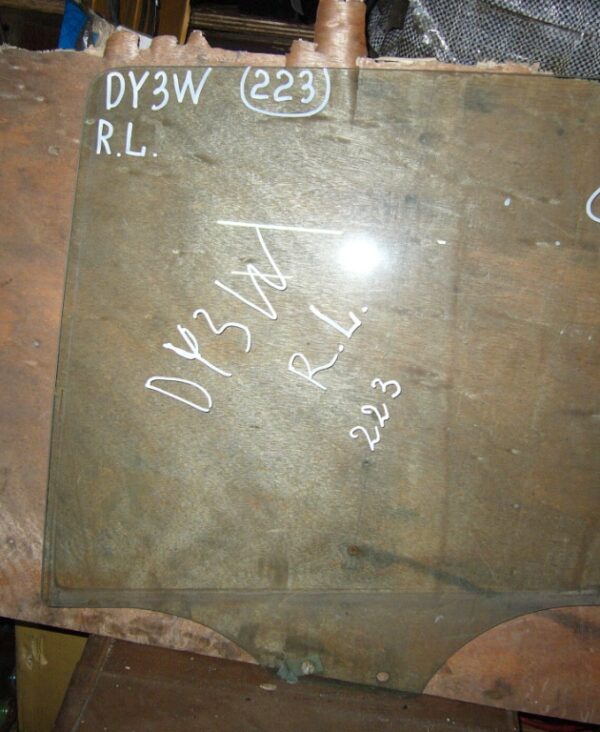 стекло двери заднее левое MAZDA DEMIO 2, DY3W ( МАЗДА / 2 / ДВА / ДЕМИО / DEMIO )