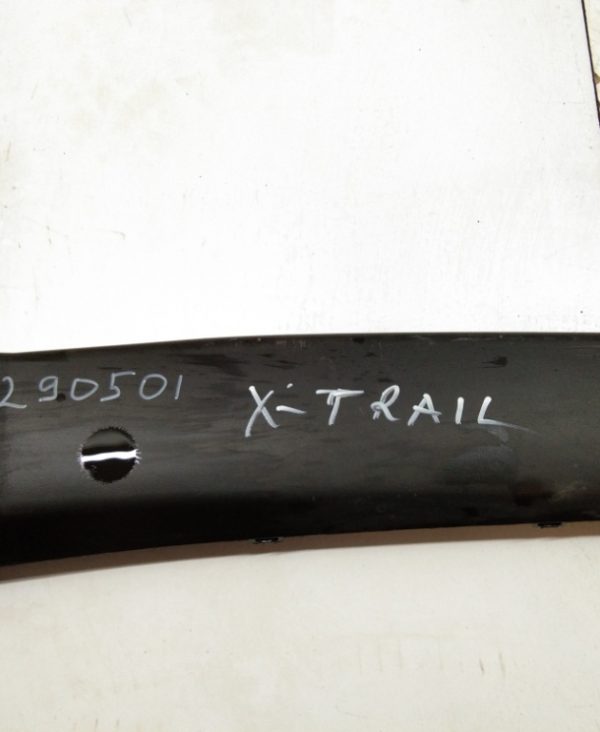 накладка на бампер задняя левая NISSAN X-TRAIL 2, T31