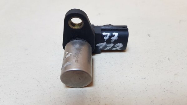 датчик положения распредвала MAZDA 323 6, BJ - Image 2
