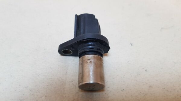датчик положения распредвала TOYOTA COROLLA 9, ZZE121 ( ТОЙОТА / КОРОЛЛА / COROLA ) - Image 3