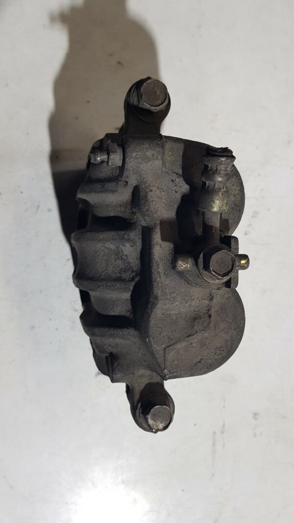 суппорт передний правый NISSAN RNESSA 1, N30 ( НИССАН / РНЕССА ) - Image 2