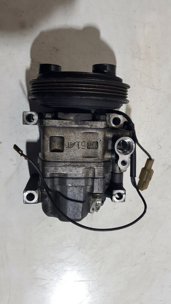 компрессор кондиционера MAZDA DEMIO 1, DW3W ( МАЗДА / 2 / ДВА / ДЕМИО / DEMIO ) - Image 2