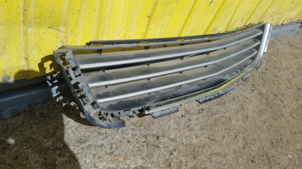 решетка бампера передняя OPEL ASTRA 3, H L35 L48 L69 ( ОПЕЛЬ / АСТРА ) - Image 2