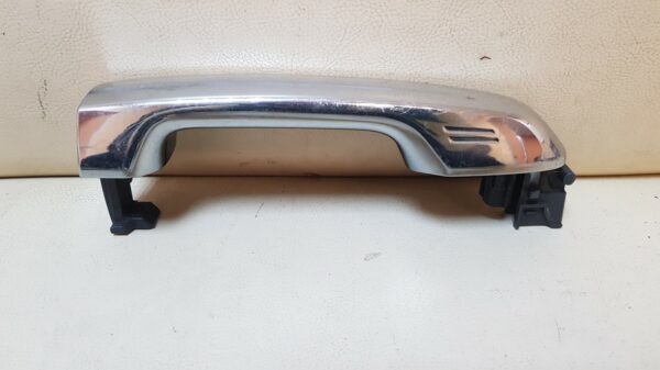 ручка двери задняя левая TOYOTA LAND CRUISER 11, 200 UZJ200 VDJ200 - Image 4