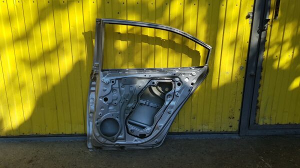 Дверь задняя правая TOYOTA COROLLA 12, 210, E210, ZRE210 ( ТОЙОТА / КОРОЛЛА / COROLA ) - Image 4