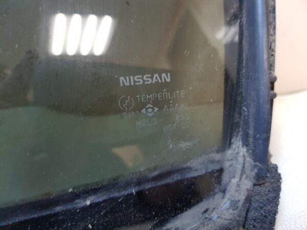 форточка двери задняя левая NISSAN SKYLINE 11, V35 ( НИССАН / СКАЙЛАЙН / СКАИЛАИН ) - Image 2