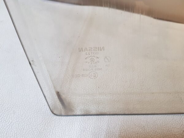 стекло двери переднее правое NISSAN SERENA 1, C23 ( НИССАН / СЕРЕНА ) - Image 2