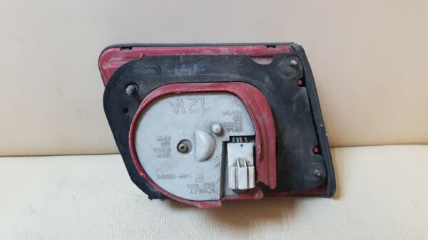 фонарь задний правый MITSUBISHI DIAMANTE 2, F31A ( МИЦУБИСИ / ДИАМАНТ ) - Image 3