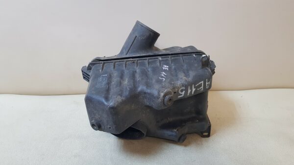 корпус воздушного фильтра TOYOTA SPRINTER CARIB 3, AE115G ( ТОЙОТА / КАРИБ ) - Image 2