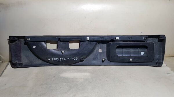 Накладка крышки багажника HONDA CR-V 2, RD4 - Image 4