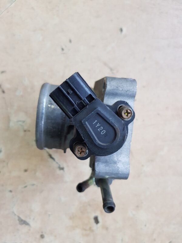 дроссельная заслонка MAZDA DEMIO 1, DW3W ( МАЗДА / 2 / ДВА / ДЕМИО / DEMIO ) - Image 4