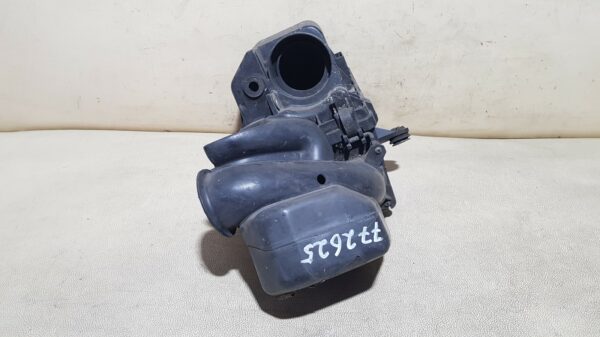 корпус воздушного фильтра MAZDA DEMIO 1, DW5W ( МАЗДА / 2 / ДВА / ДЕМИО / DEMIO ) - Image 3