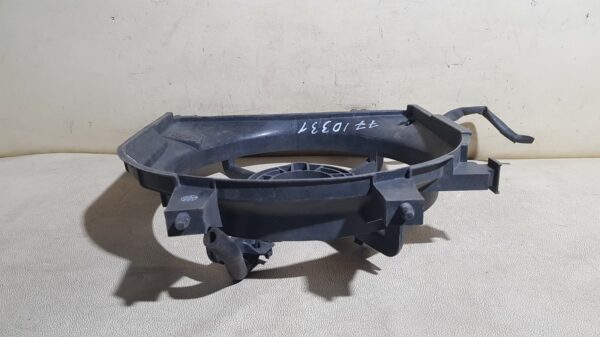 диффузор радиатора MAZDA DEMIO 1, DW5W ( МАЗДА / 2 / ДВА / ДЕМИО / DEMIO ) - Image 4