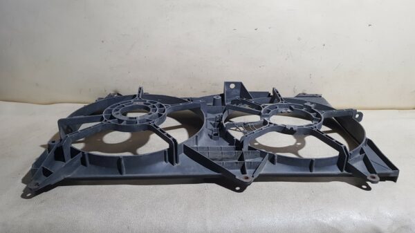 диффузор радиатора TOYOTA VOXY 1, R60 AZR60G ( ТОЙОТА / ВОКСИ ) - Image 3