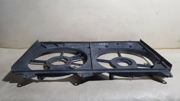 диффузор радиатора TOYOTA VOXY 1, R60 AZR60G ( ТОЙОТА / ВОКСИ ) - Image 4