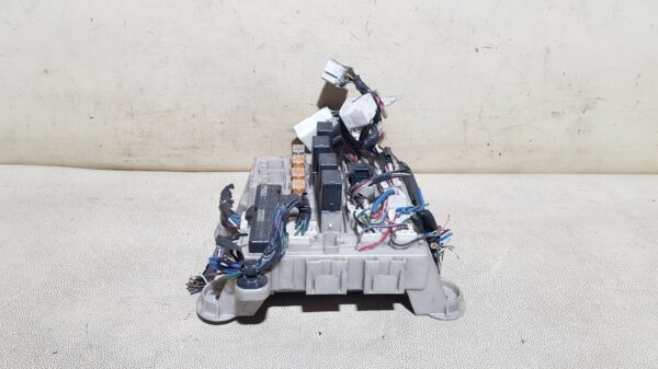 блок предохранителей TOYOTA ESTIMA 2, MCR30W ( ТОЙОТА / ЕСТИМА ) - Image 3