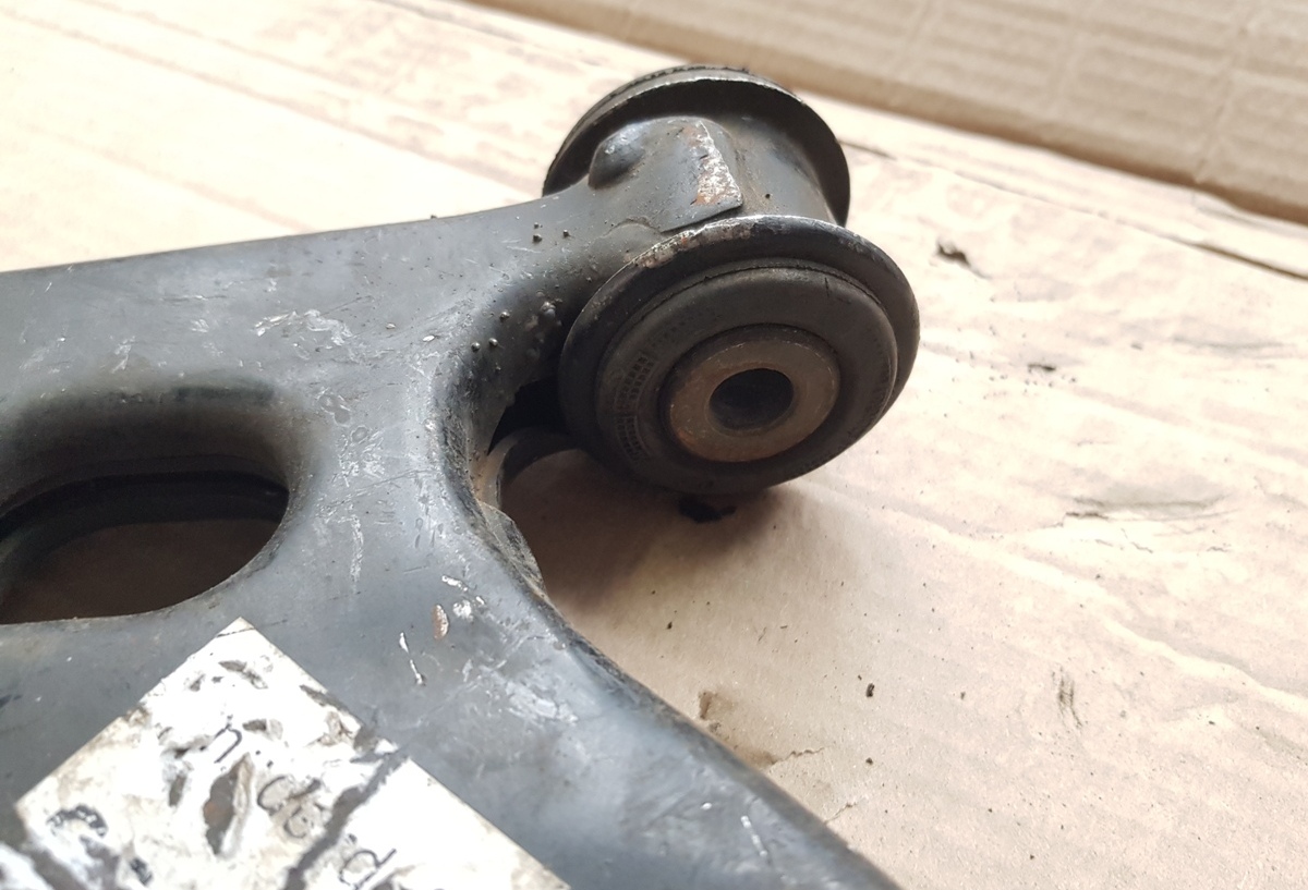 рычаг передний левый MAZDA DEMIO 2, DY3W - Image 3