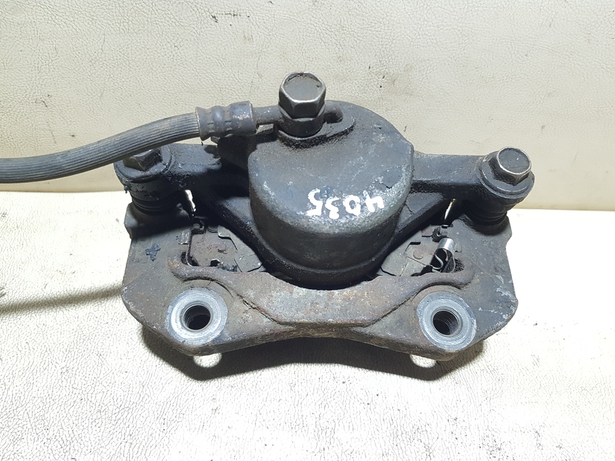 суппорт передний правый ISUZU BIGHORN 2 (UBS69DW, UBS69GW) - Image 2