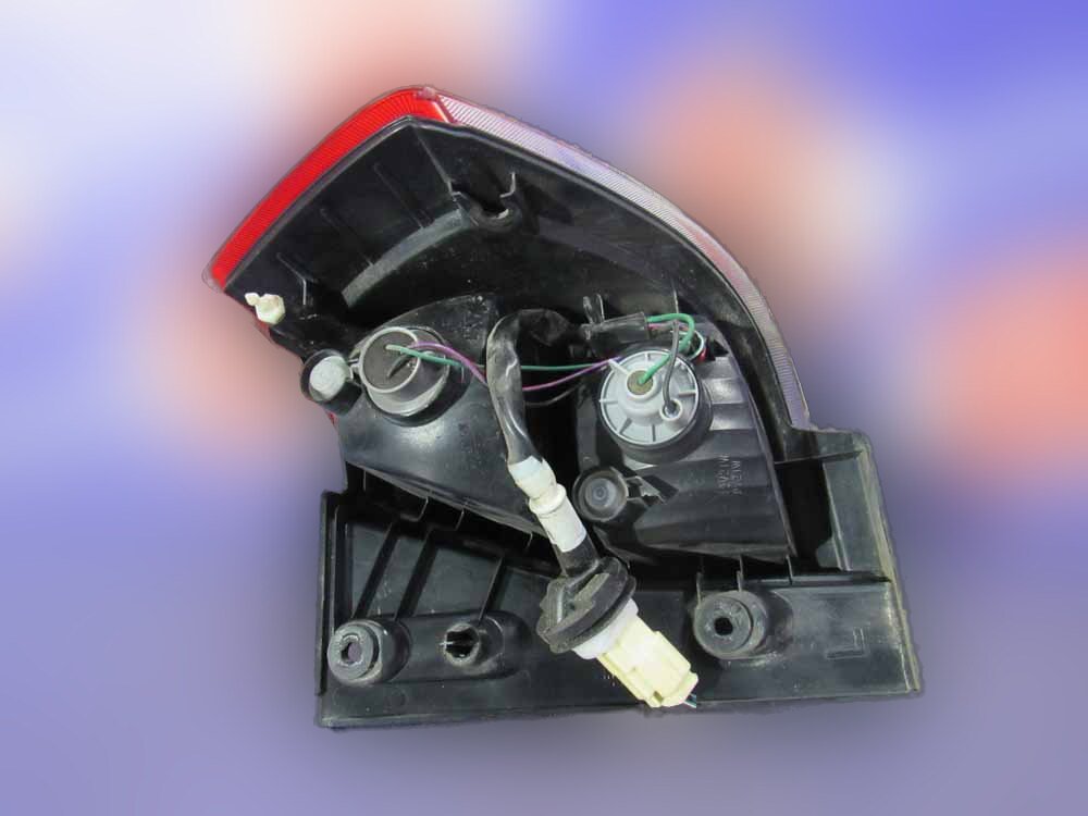 фонарь задний левый Mitsubishi Delica D2 MB15S - Image 5