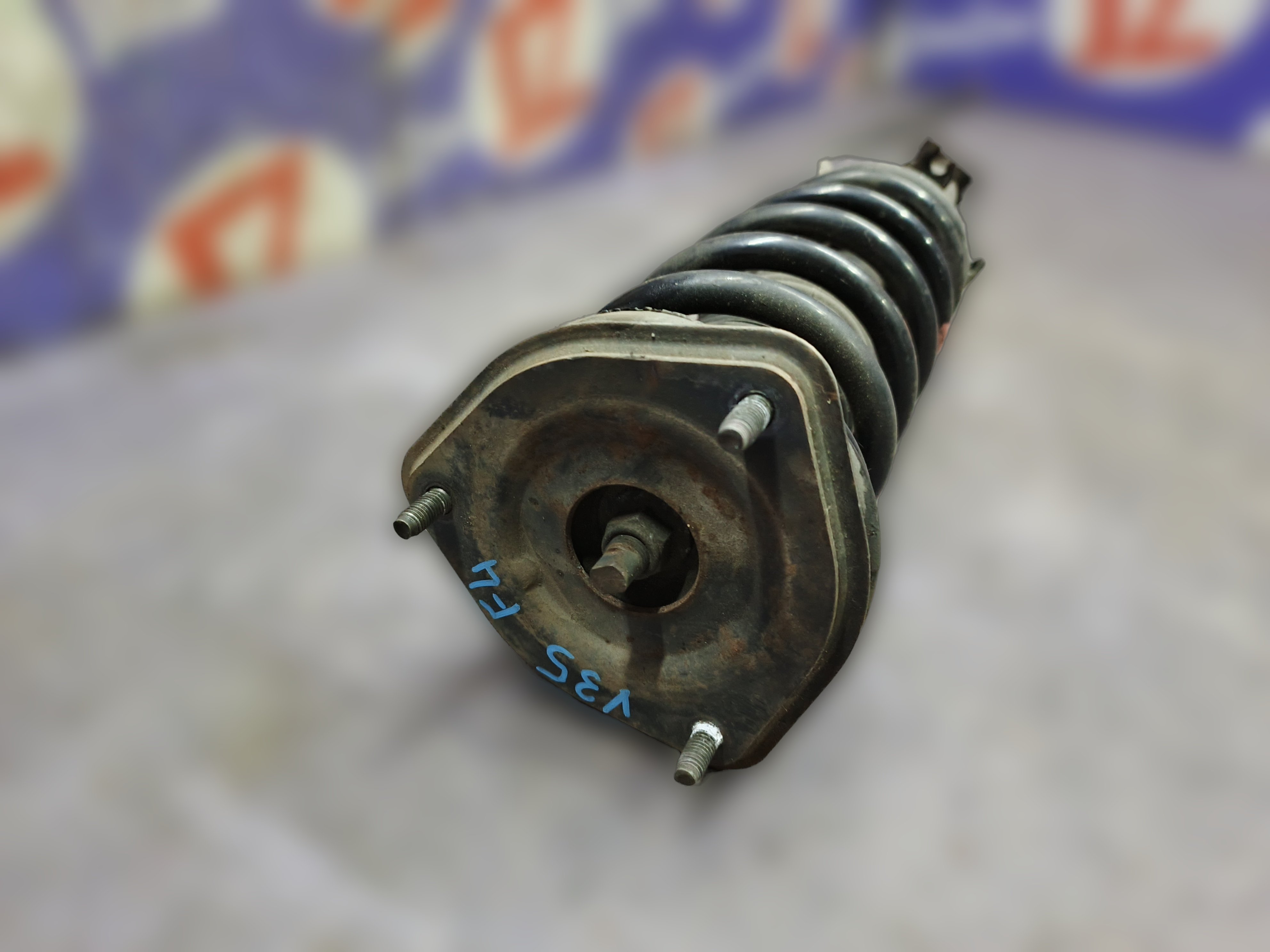 стойка подвески передний левый Nissan Skyline 11, V35 - Image 5