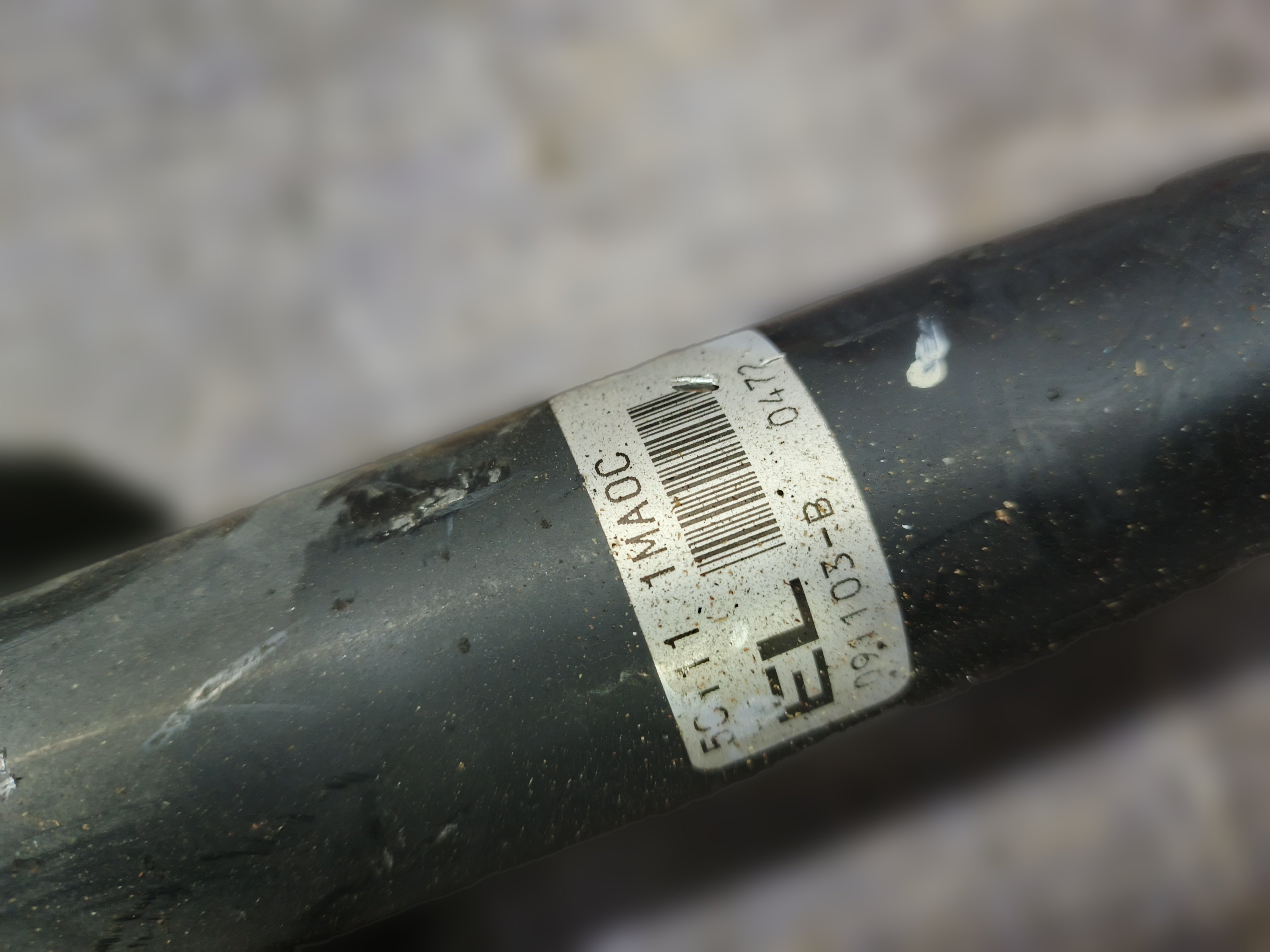 стойка подвески передний левый Nissan Fuga Y51 - Image 4