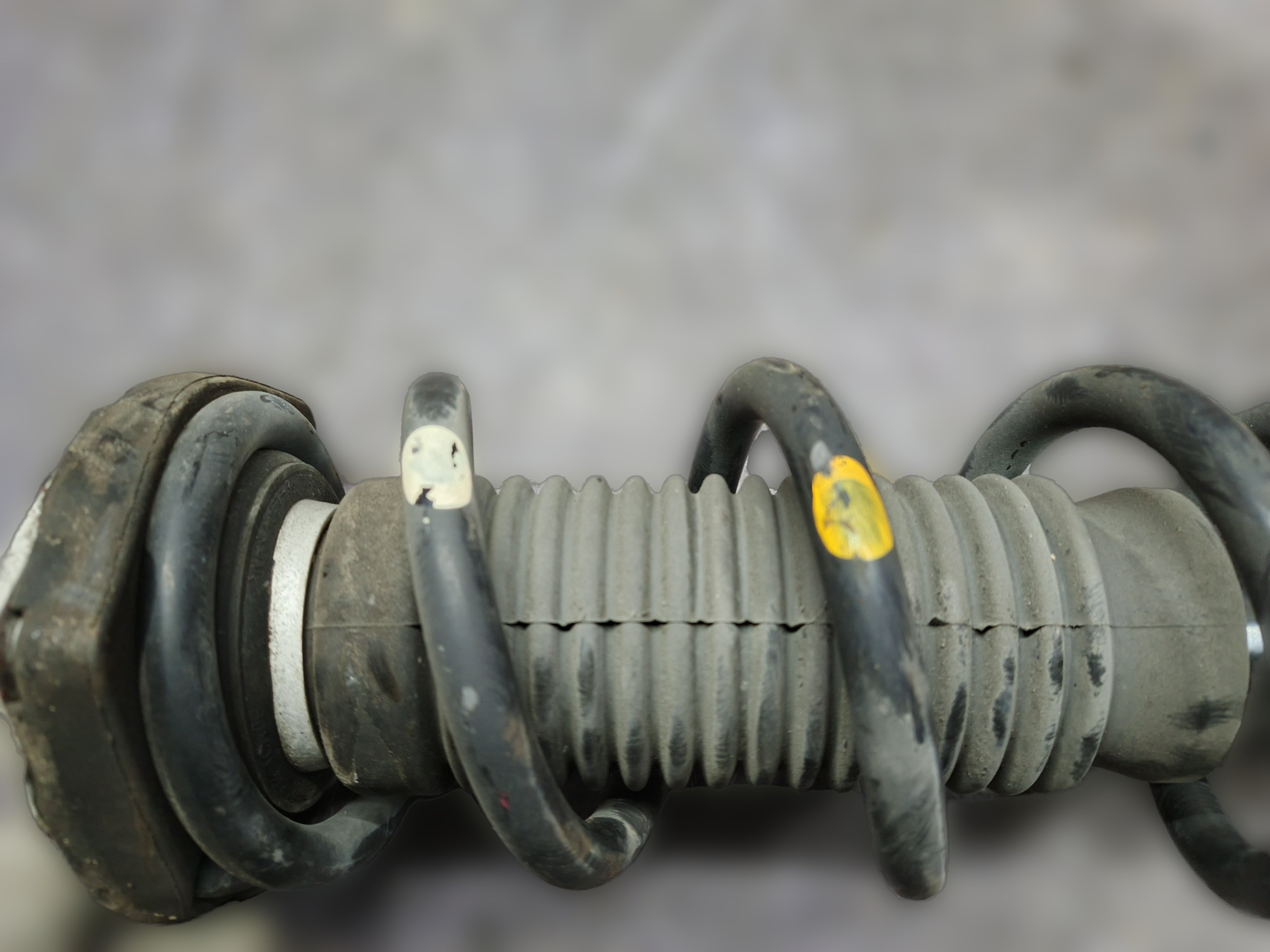 стойка подвески передний левый Nissan Fuga Y51 - Image 5