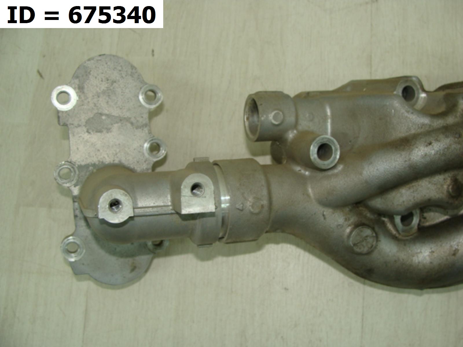 горловина топливного бака Infiniti QX80 QX56 1, Z62 ( ИНФИНИТИ / КУХ56 / КУИКС56 ) - Image 2