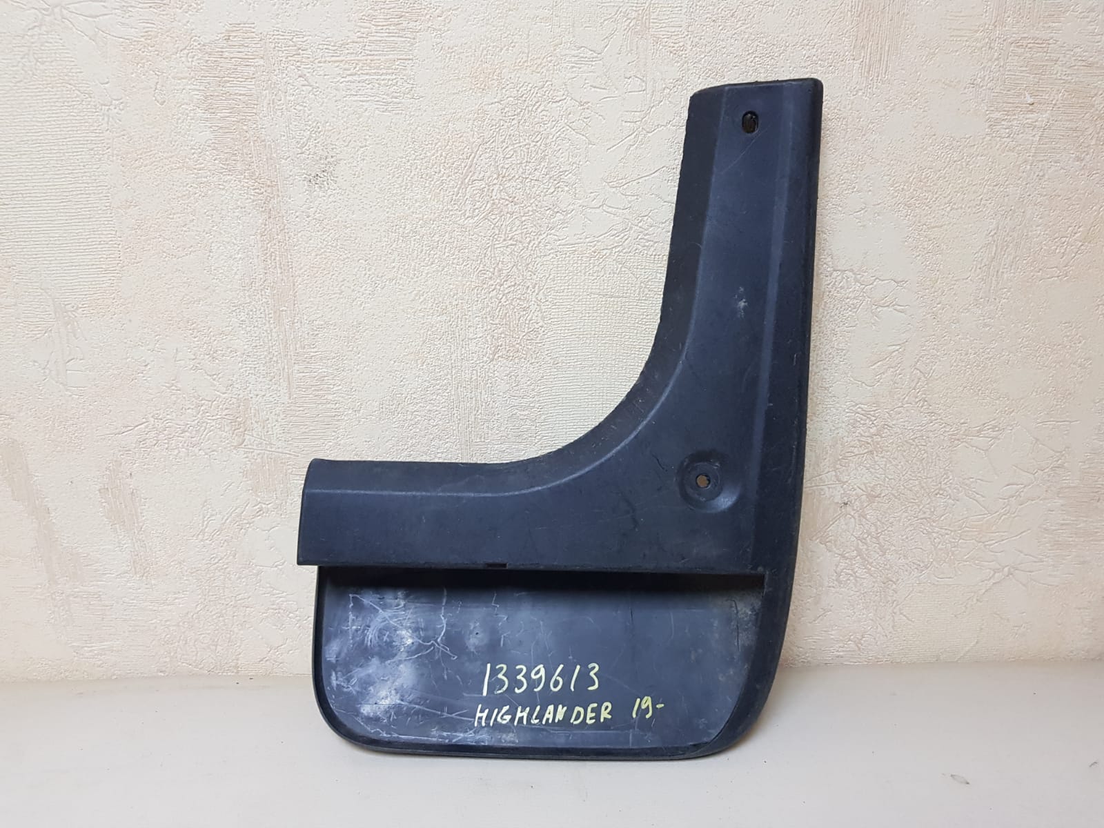 брызговик задний левый Toyota Highlander 4, U70, XU70, GSU75 - Image 2